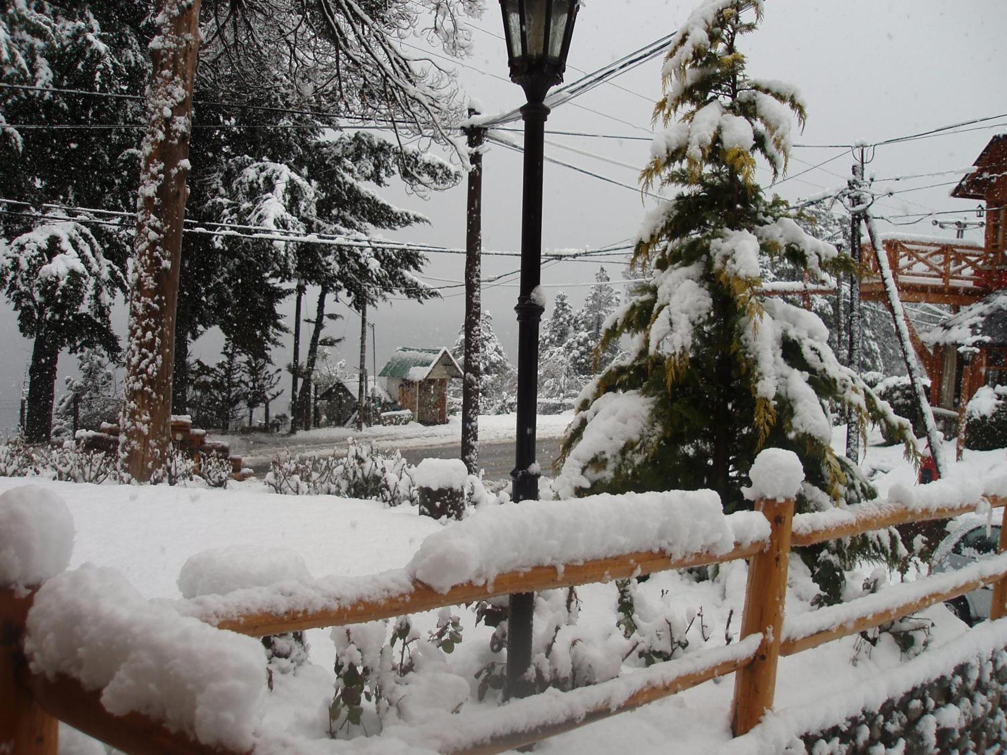 Lejano Nahuel Hotel San Carlos de Bariloche Bagian luar foto