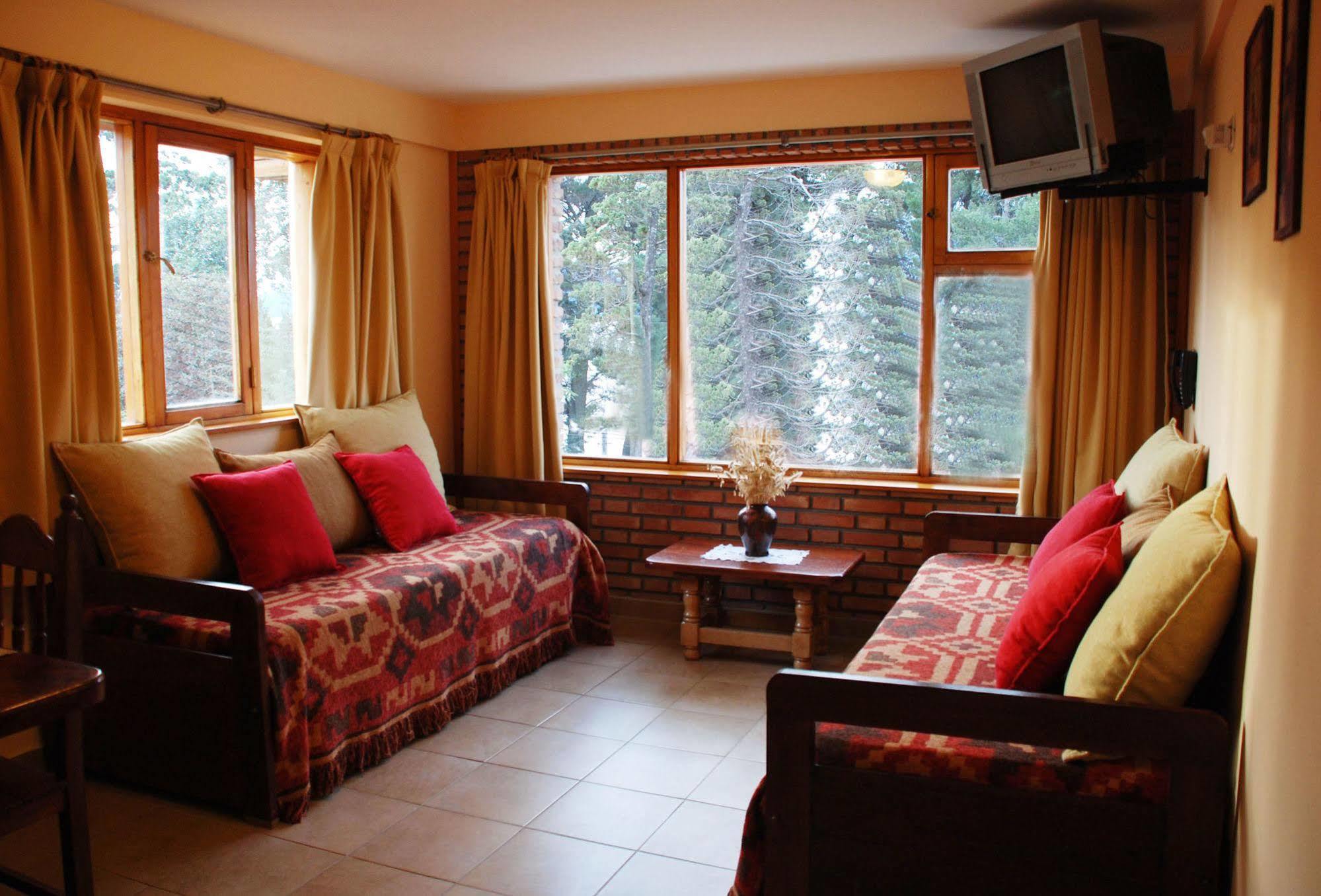 Lejano Nahuel Hotel San Carlos de Bariloche Bagian luar foto