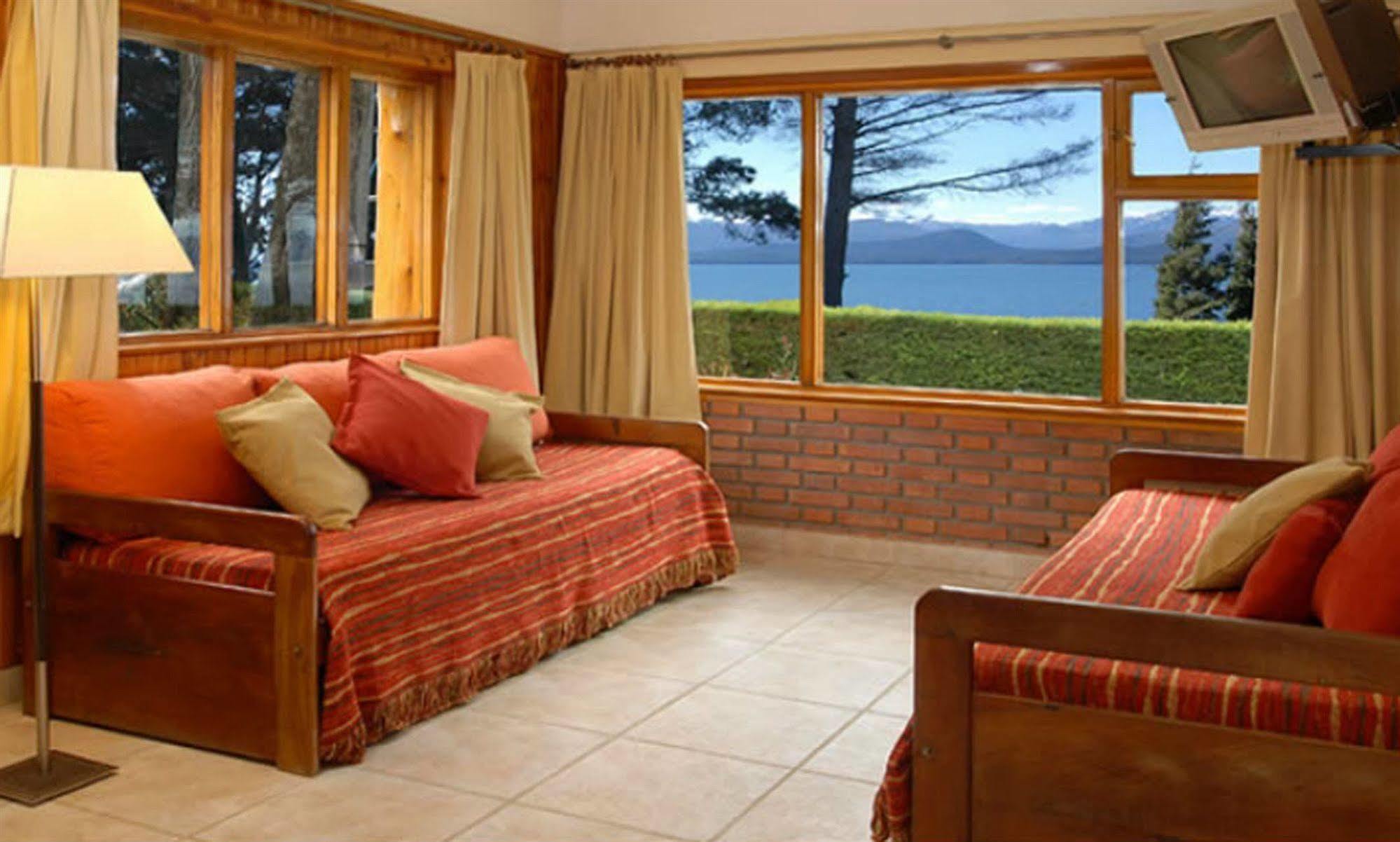 Lejano Nahuel Hotel San Carlos de Bariloche Bagian luar foto